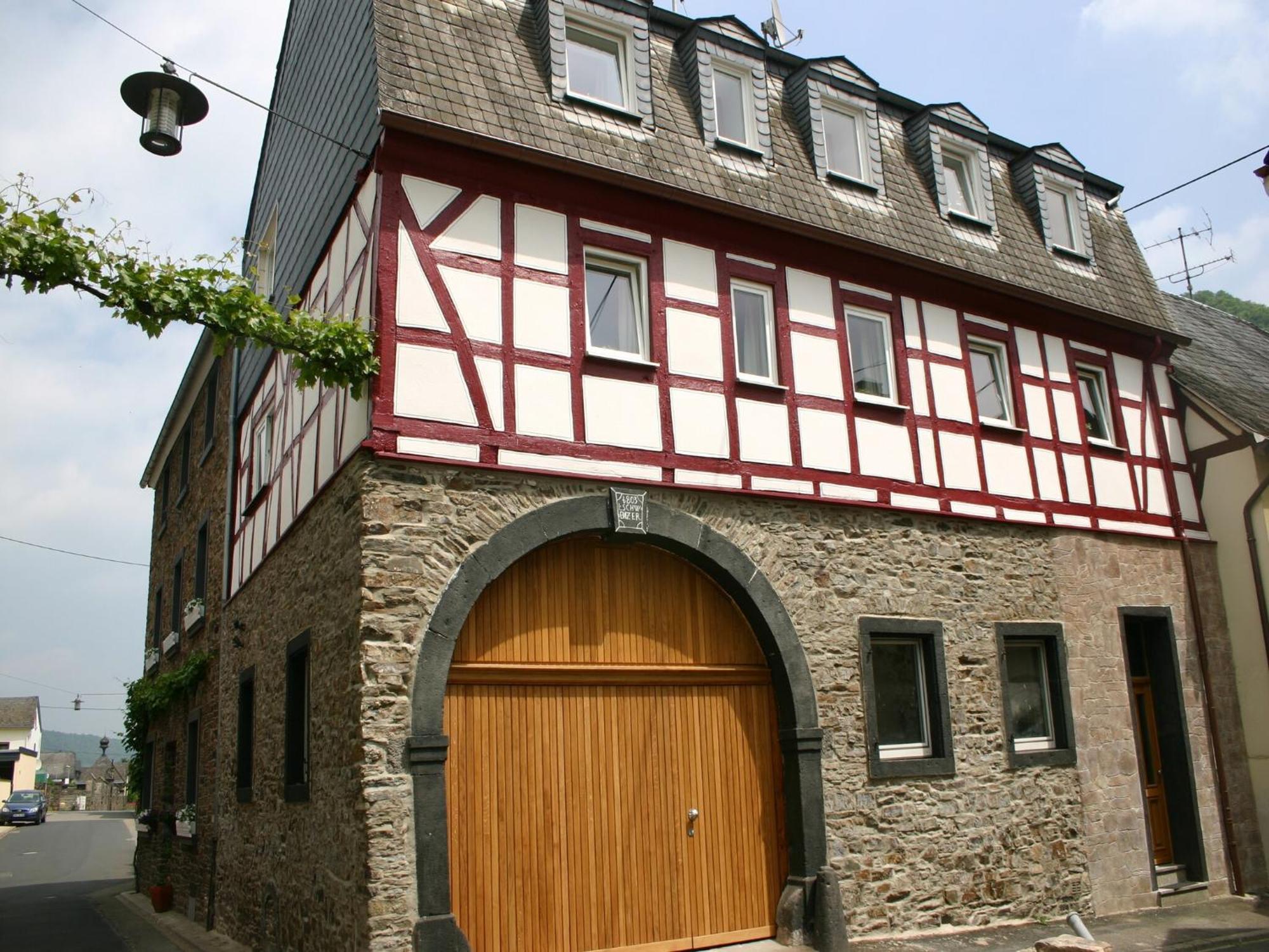 A Modern Holiday Home By The River Mosel Мозелькерн Экстерьер фото